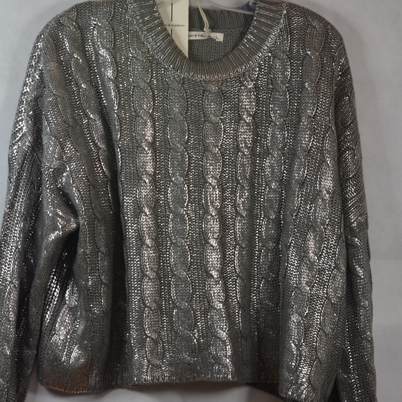 Moon & Madison Foil Silver Cable Knit Sweater NWT SZ L - Picture 4 of 13